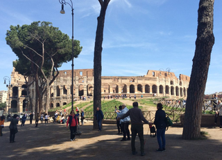Colosseumnál